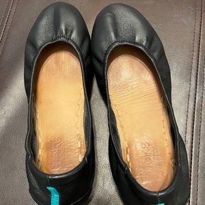 Matte black Tieks